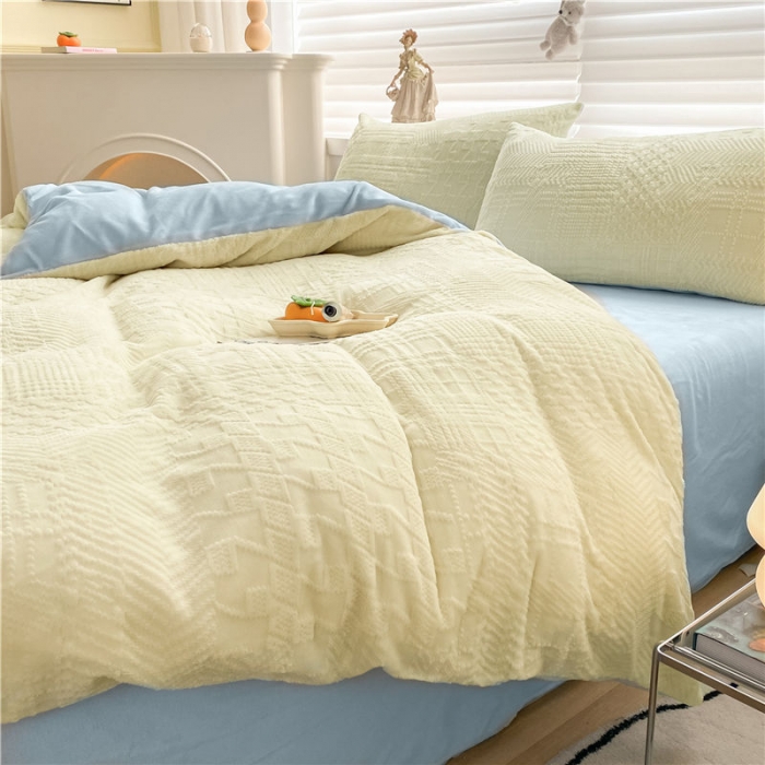 91家纺网 家纺一手货源 找家纺 古吉梦 2022新款A类高克重华夫格雕花绒四件套 华夫格-奶黄+天空蓝