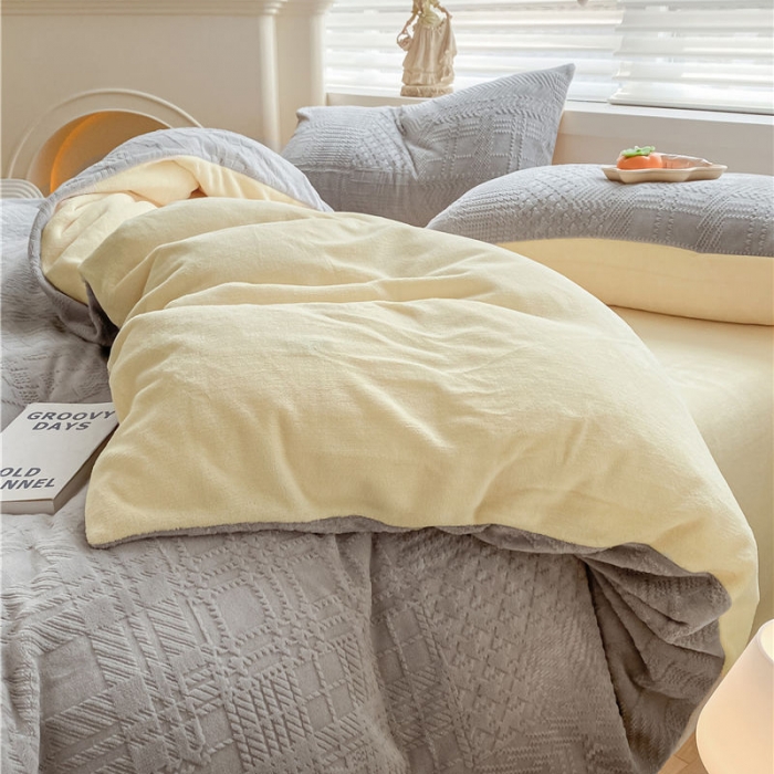 91家纺网 家纺一手货源 找家纺 古吉梦 2022新款A类高克重华夫格雕花绒四件套 华夫格-浅灰+奶黄