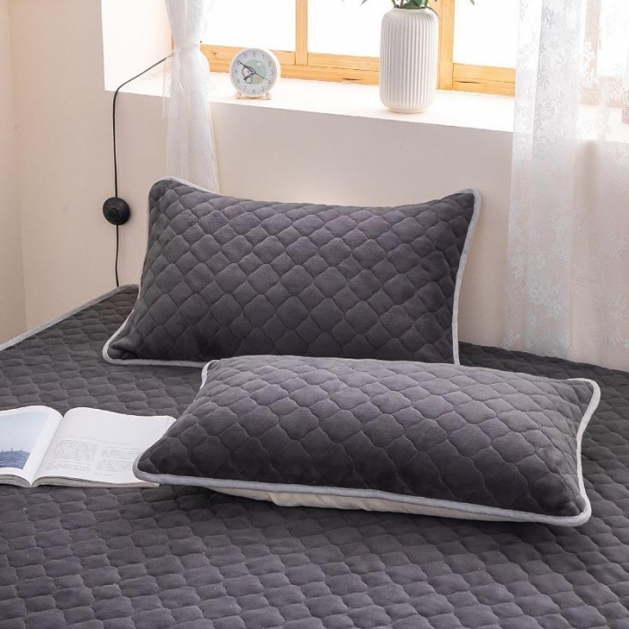 91家纺网 家纺一手货源 找家纺 小虾米 2022新款大床牛奶绒夹棉床笠 高级灰