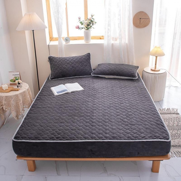 91家纺网 家纺一手货源 找家纺 小虾米 2022新款大床牛奶绒夹棉床笠 高级灰