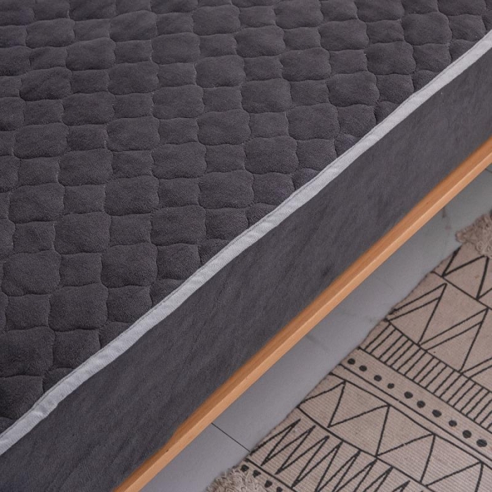 91家纺网 家纺一手货源 找家纺 小虾米 2022新款大床牛奶绒夹棉床笠 高级灰