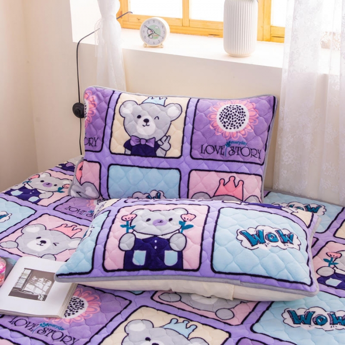 91家纺网 家纺一手货源 找家纺 小虾米 2022新款大床牛奶绒夹棉床笠 皇冠熊