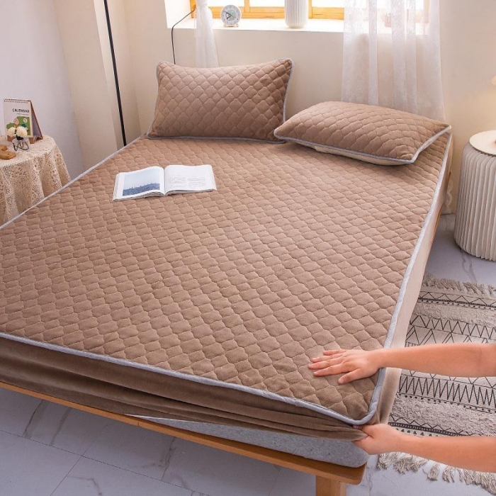 91家纺网 家纺一手货源 找家纺 小虾米 2022新款大床牛奶绒夹棉床笠 咖啡