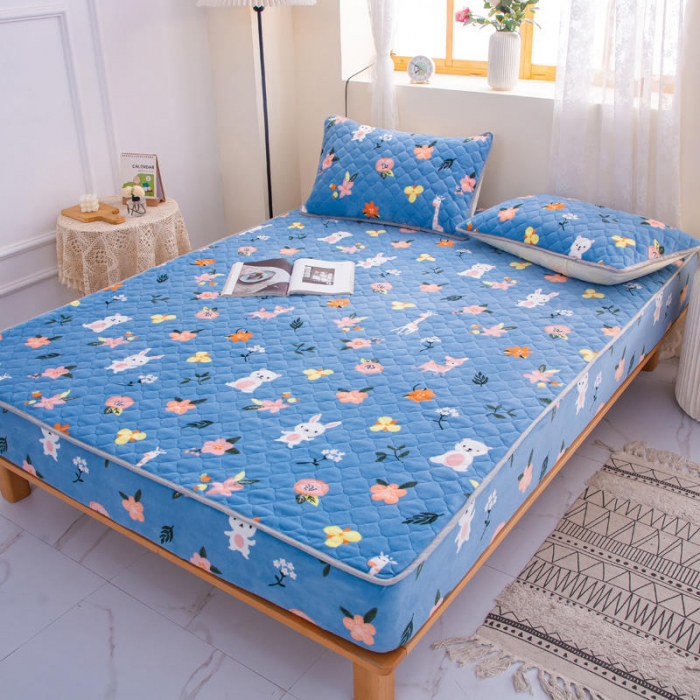 91家纺网 家纺一手货源 找家纺 小虾米 2022新款大床牛奶绒夹棉床笠 温馨小鹿