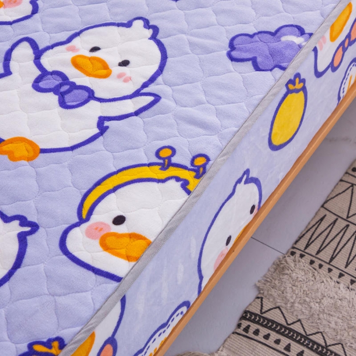 91家纺网 家纺一手货源 找家纺 小虾米 2022新款大床牛奶绒夹棉床笠 小黄鸭