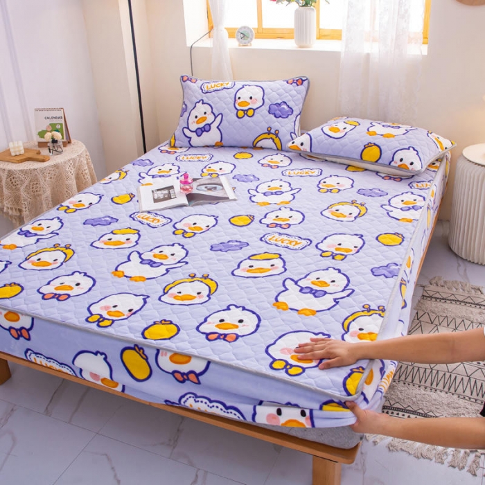 91家纺网 家纺一手货源 找家纺 小虾米 2022新款大床牛奶绒夹棉床笠 小黄鸭