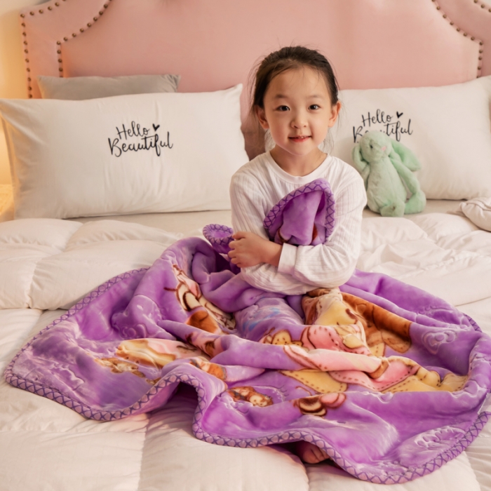 91家纺网 家纺一手货源 找家纺 金奇达 2022新款双层加厚保暖大版卡通拉舍尔毛毯 芭比狗