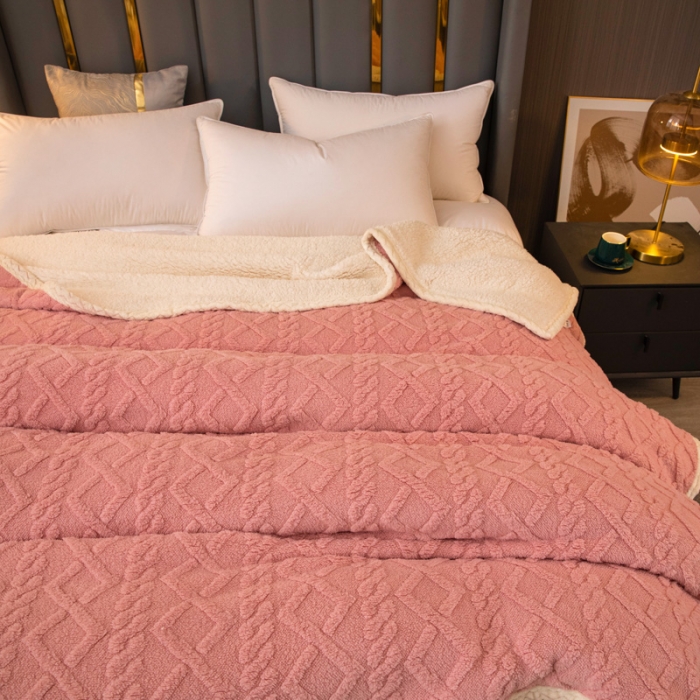 91家纺网 家纺一手货源 找家纺 卡琪曼 2022双面塔芙绒羊羔绒毛毯办公室午睡盖毯子 粉色