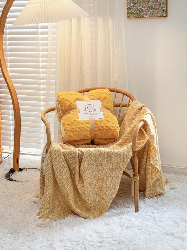 91家纺网 家纺一手货源 找家纺 卡琪曼 2022双面塔芙绒羊羔绒毛毯办公室午睡盖毯子 黄色