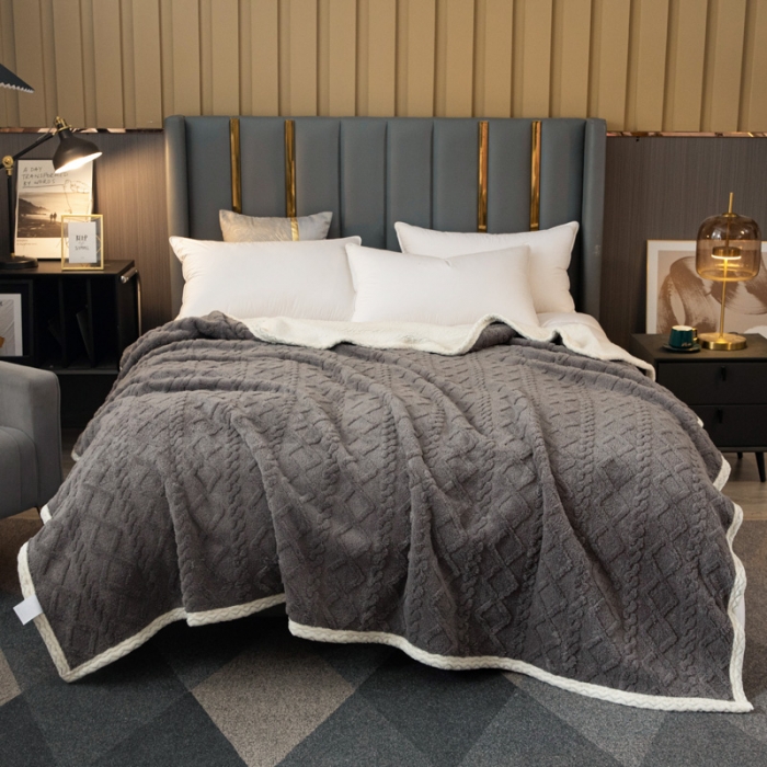 91家纺网 家纺一手货源 找家纺 卡琪曼 2022双面塔芙绒羊羔绒毛毯办公室午睡盖毯子 灰色