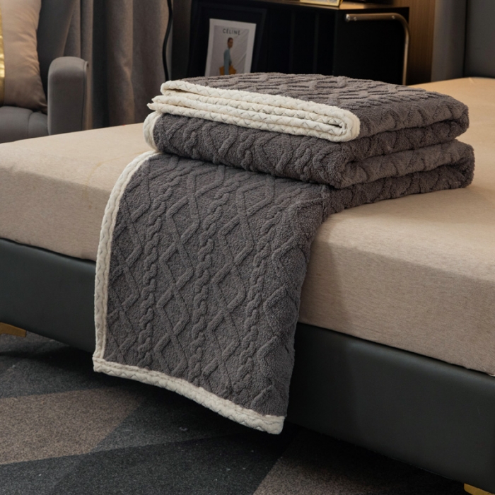 91家纺网 家纺一手货源 找家纺 卡琪曼 2022双面塔芙绒羊羔绒毛毯办公室午睡盖毯子 灰色