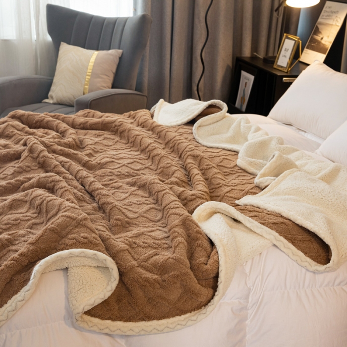 91家纺网 家纺一手货源 找家纺 卡琪曼 2022双面塔芙绒羊羔绒毛毯办公室午睡盖毯子 咖色