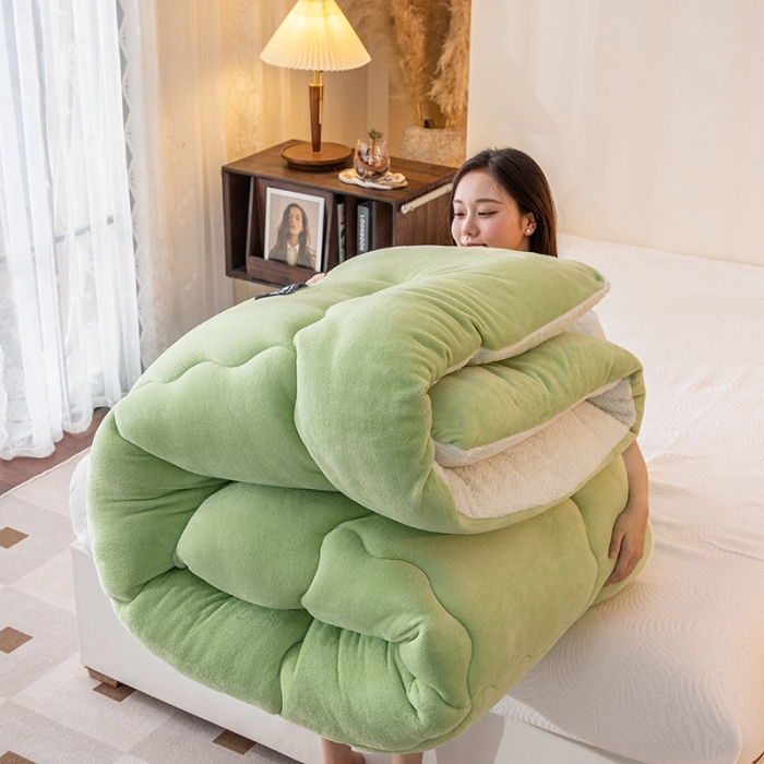 91家纺网 家纺一手货源 找家纺 永耀-2022新款直播供货牛奶绒冬被子芯 绿色