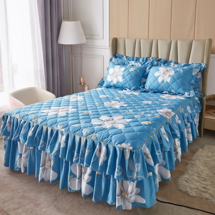 91家纺网 家纺一手货源 找家纺 优家居  2023新款芦荟棉双层边夹棉床裙 白玉兰