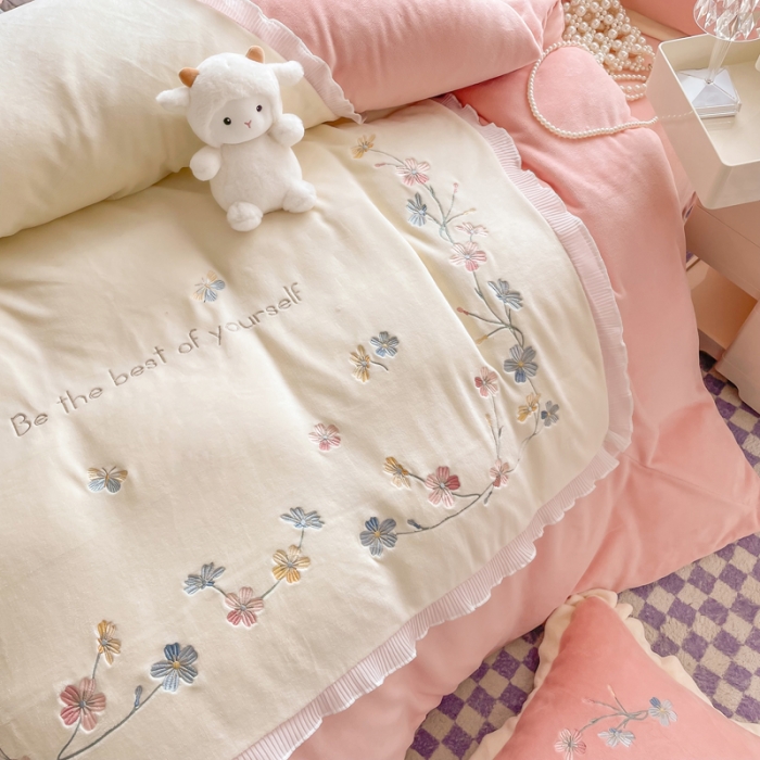 91家纺网 家纺一手货源 找家纺 （总）可以家居 2022新款牛奶绒四件套-祖马珑