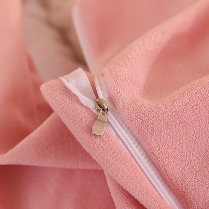 91家纺网 家纺一手货源 找家纺 甜之梦 2025新款毛巾绣牛奶绒被套 满天星淡粉