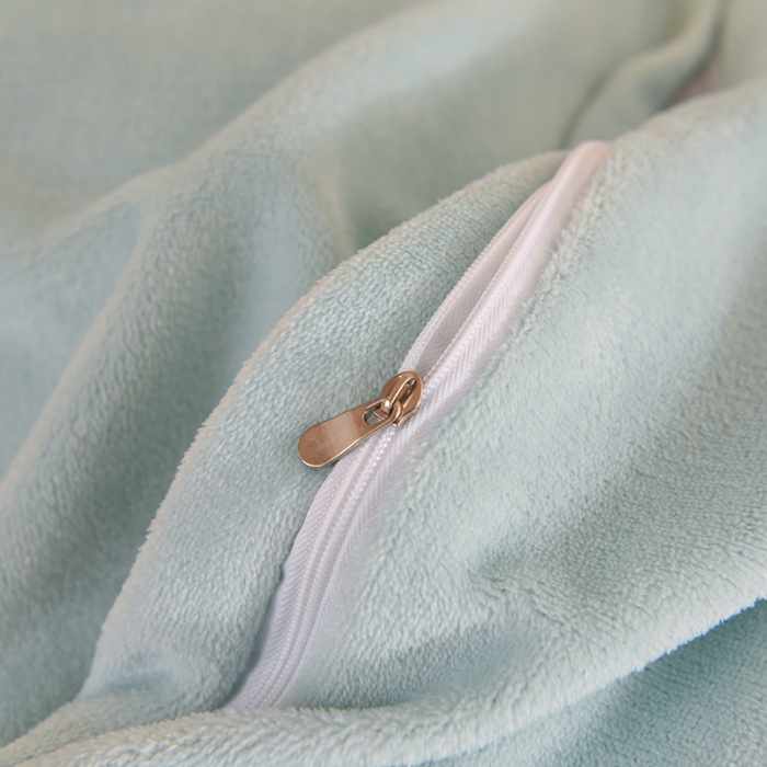 91家纺网 家纺一手货源 找家纺 甜之梦 2025新款毛巾绣牛奶绒被套 满天星嫩绿