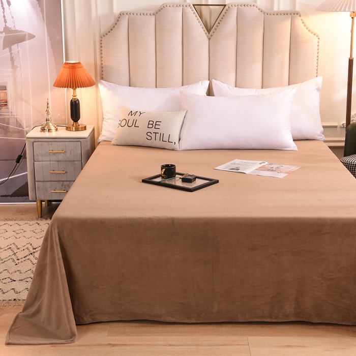 91家纺网 家纺一手货源 找家纺 甜之梦 2025新款毛巾绣牛奶绒床单 乖乖龙奶茶咖