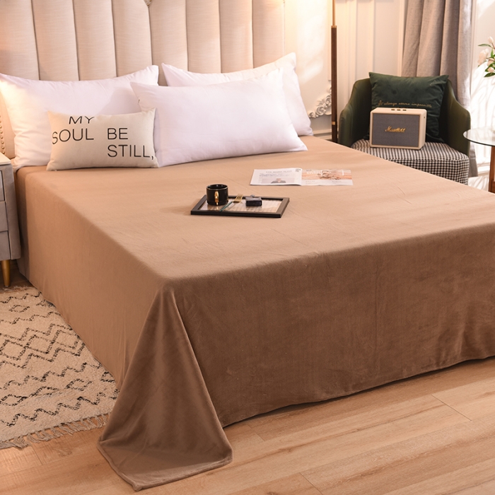 91家纺网 家纺一手货源 找家纺 甜之梦 2025新款毛巾绣牛奶绒床单 乖乖龙奶茶咖