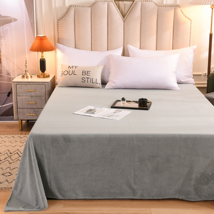 91家纺网 家纺一手货源 找家纺 甜之梦 2025新款毛巾绣牛奶绒床单 满天星浅灰