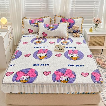 91家纺网 家纺一手货源 找家纺 金丝鸟 2022新款迪士尼系列夹棉绗缝牛奶绒花边床笠 美美鸭