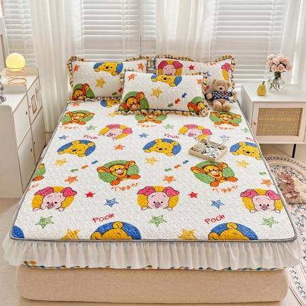 91家纺网 家纺一手货源 找家纺 （总）金丝鸟 2022新款迪士尼系列夹棉绗缝牛奶绒花边床笠