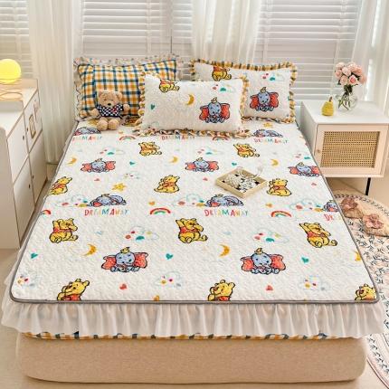 91家纺网 家纺一手货源 找家纺 金丝鸟 2022新款迪士尼系列夹棉绗缝牛奶绒花边床笠 小飞象