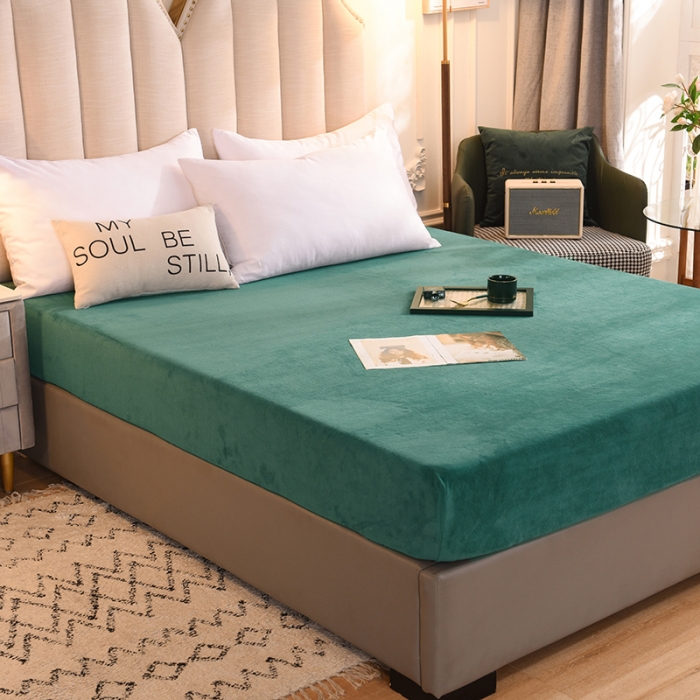 91家纺网 家纺一手货源 找家纺 甜之梦 2025新款毛巾绣牛奶绒床笠 乖乖龙墨绿