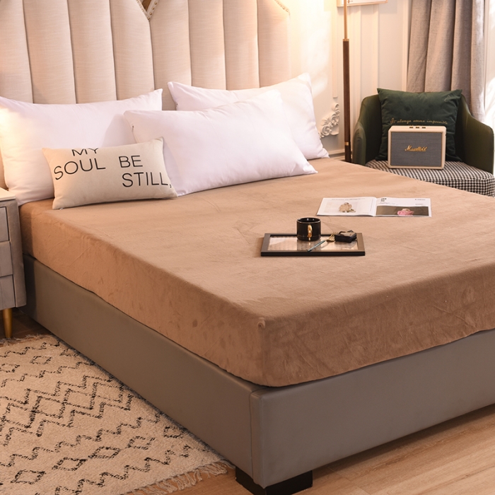 91家纺网 家纺一手货源 找家纺 甜之梦 2025新款毛巾绣牛奶绒床笠 乖乖龙奶茶咖