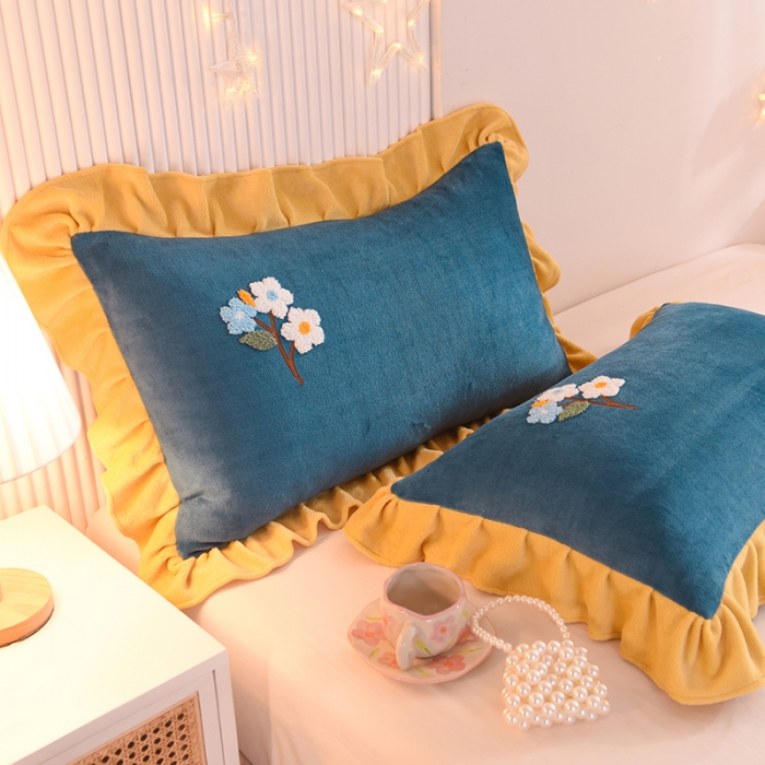 91家纺网 家纺一手货源 找家纺 甜之梦 2025新款毛巾绣牛奶绒枕套 48*74/对 满天星宝石蓝