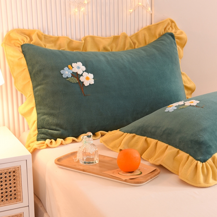 91家纺网 家纺一手货源 找家纺 甜之梦 2025新款毛巾绣牛奶绒枕套 48*74/对 满天星墨绿