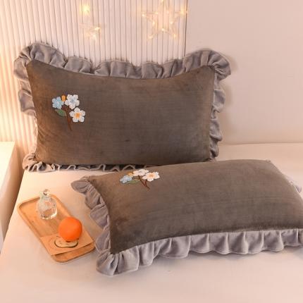 甜之梦 2025新款毛巾绣牛奶绒枕套 48*74/对 满天星深灰