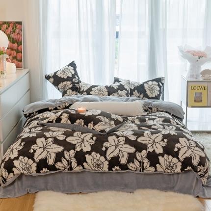 91家纺网 家纺一手货源 找家纺 千朵2022新款牛奶绒系列四件套 黑森林