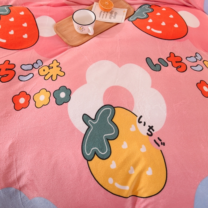 91家纺网 家纺一手货源 找家纺 甜之梦 2025新款水晶绒单品印花被套 草莓格