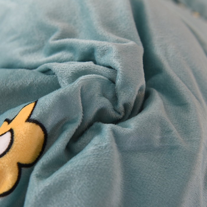 91家纺网 家纺一手货源 找家纺 甜之梦 2025新款水晶绒单品印花被套 小牛露西