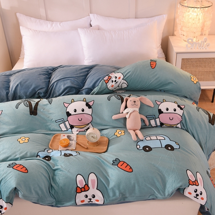 91家纺网 家纺一手货源 找家纺 甜之梦 2025新款水晶绒单品印花被套 小牛露西