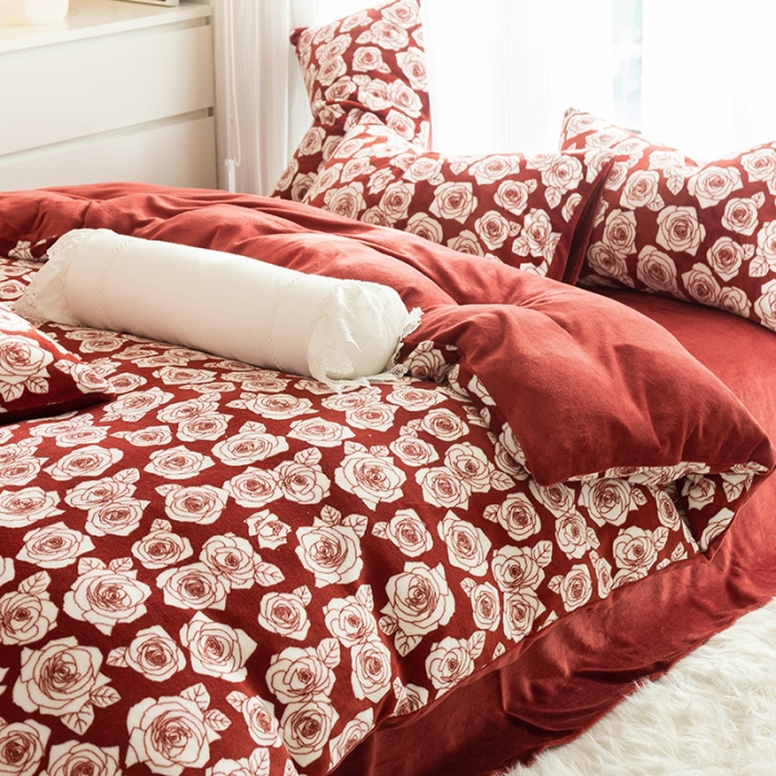 91家纺网 家纺一手货源 找家纺 千朵2022新款牛奶绒系列四件套 艾维-红