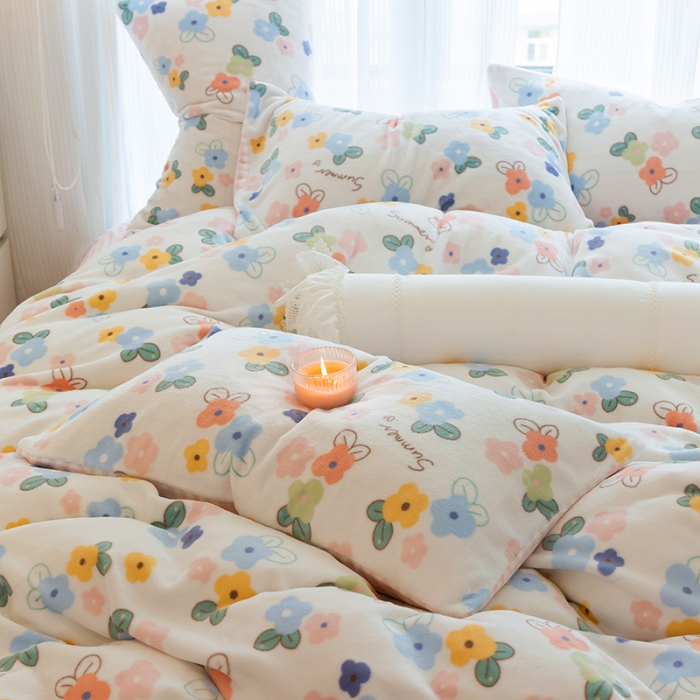 91家纺网 家纺一手货源 找家纺 千朵2022新款牛奶绒系列四件套 花梦