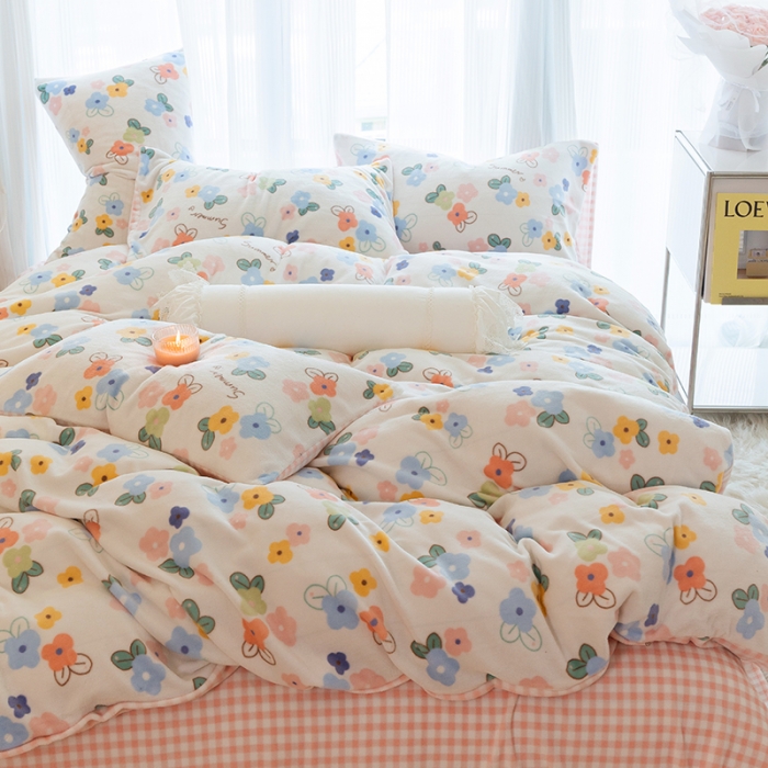 91家纺网 家纺一手货源 找家纺 千朵2022新款牛奶绒系列四件套 花梦