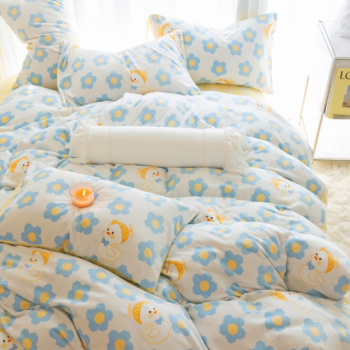 91家纺网 家纺一手货源 找家纺 千朵2022新款牛奶绒系列四件套 快乐鸭