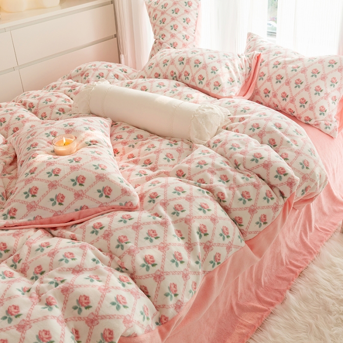 91家纺网 家纺一手货源 找家纺 千朵2022新款牛奶绒系列四件套 恋语