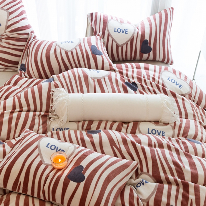 91家纺网 家纺一手货源 找家纺 千朵2022新款牛奶绒系列四件套 倾心