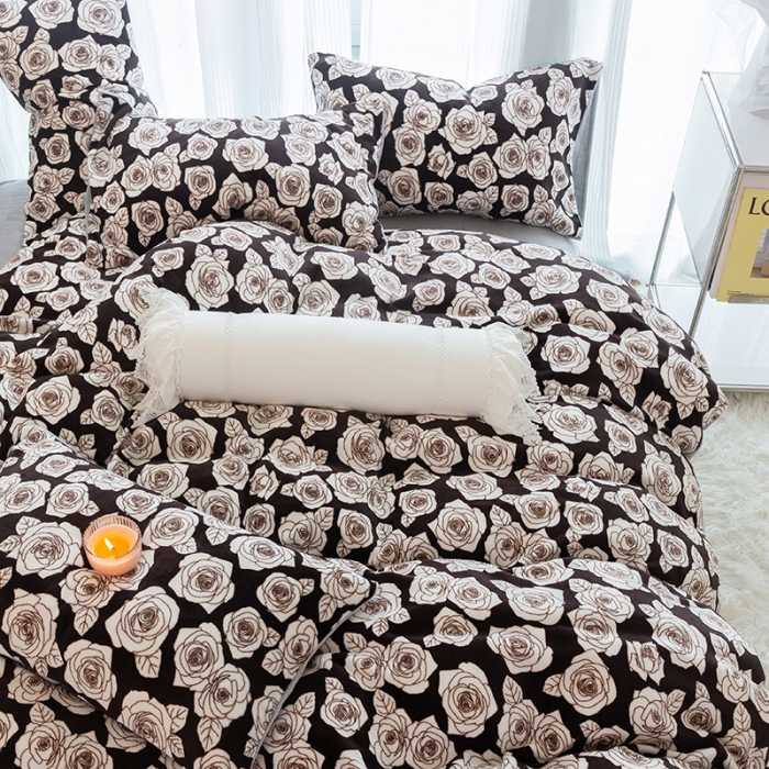 91家纺网 家纺一手货源 找家纺 千朵2022新款牛奶绒系列四件套 艾维-黑