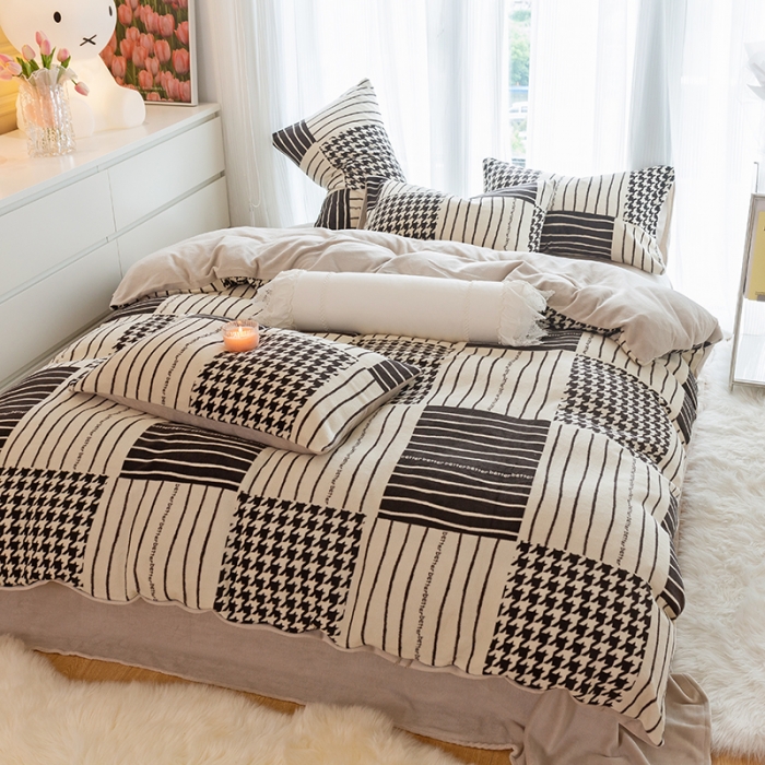 91家纺网 家纺一手货源 找家纺 千朵2022新款牛奶绒系列四件套 黑白涂鸦