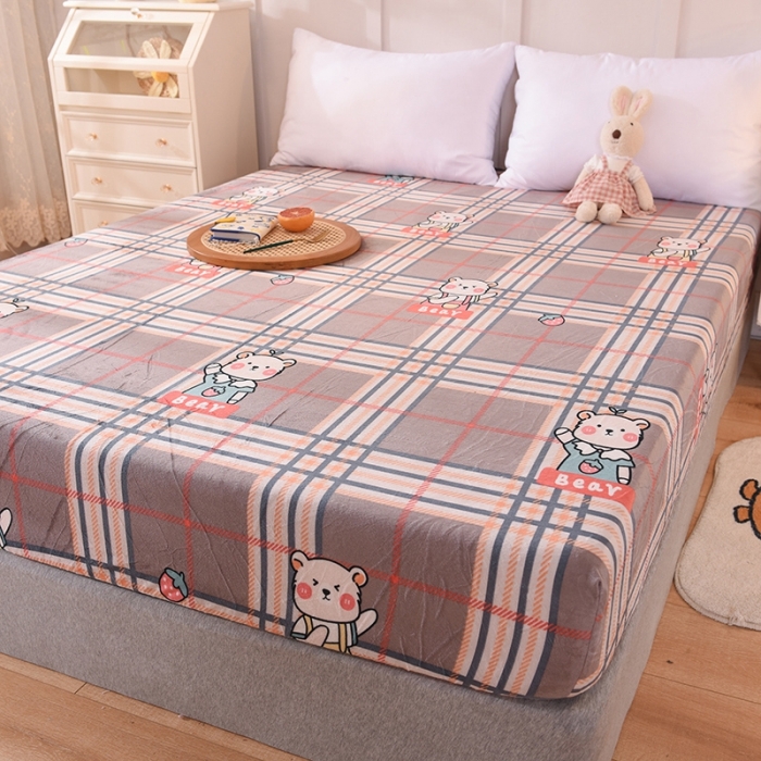 91家纺网 家纺一手货源 找家纺 甜之梦 2025新款水晶绒单品印花床笠 格子萌熊