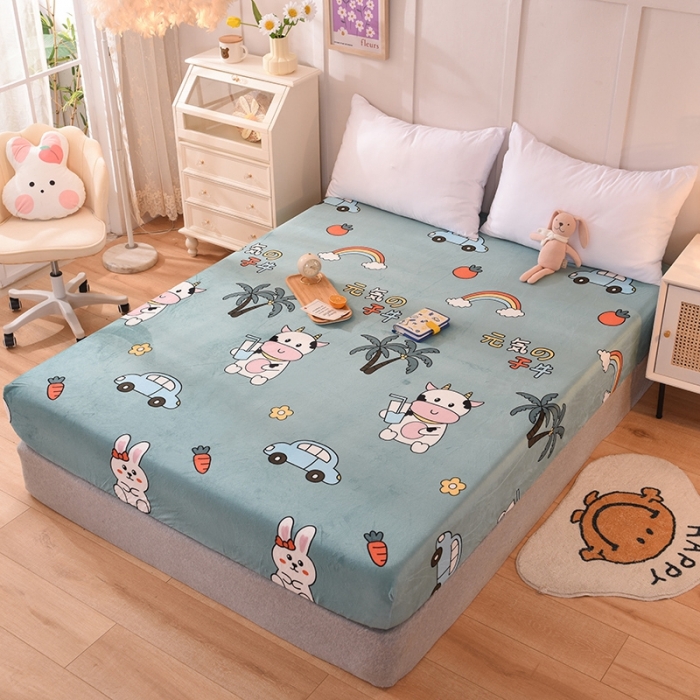 91家纺网 家纺一手货源 找家纺 甜之梦 2025新款水晶绒单品印花床笠 小牛露西