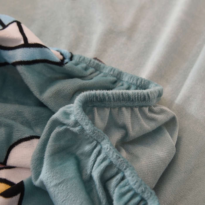 91家纺网 家纺一手货源 找家纺 甜之梦 2025新款水晶绒单品印花床笠 小牛露西