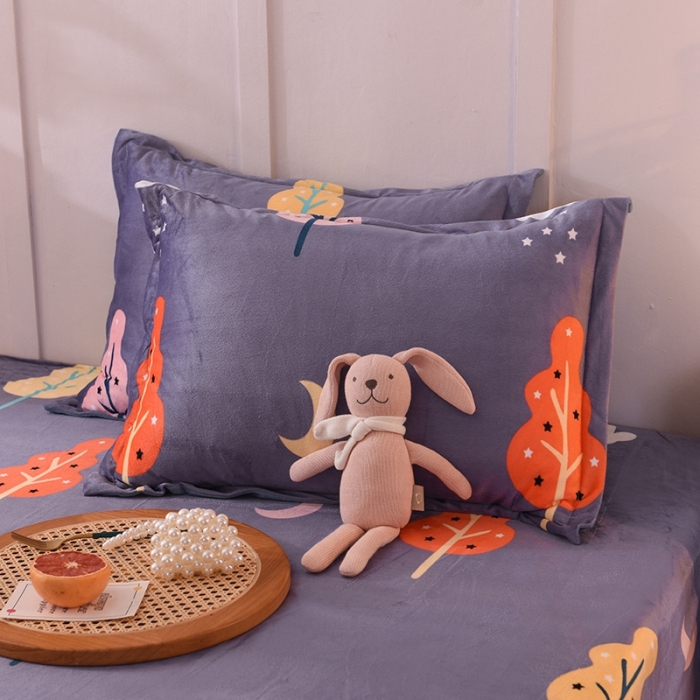 91家纺网 家纺一手货源 找家纺 （总）甜之梦 新款水晶绒单品印花枕套48*74/对