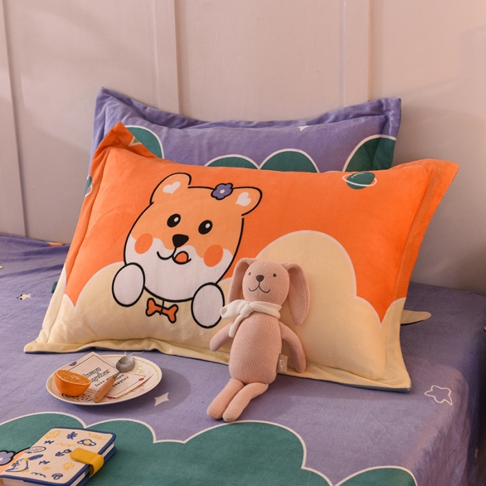 91家纺网 家纺一手货源 找家纺 甜之梦 新款水晶绒单品印花枕套48*74/对 动物家族