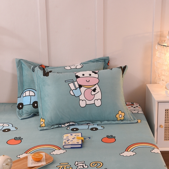 91家纺网 家纺一手货源 找家纺 甜之梦 新款水晶绒单品印花枕套48*74/对 小牛露西